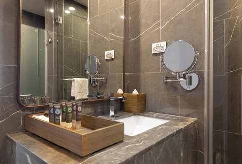 Novotel Melbourne Central - Tourism Cairns 5