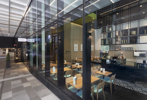 Novotel Melbourne Central - Tourism Cairns 36