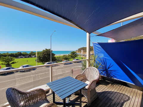 The Sandridge Motel - Tourism Cairns 1