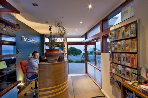 The Sandridge Motel - Tourism Cairns 4