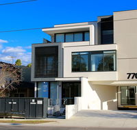 Whitehorse Apartments Hotel - Tourism Cairns