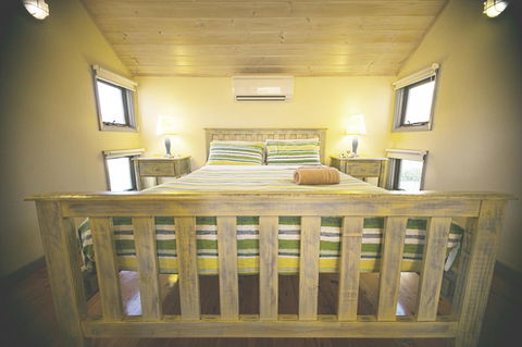 Rayville Boat Houses - Tourism Cairns 22