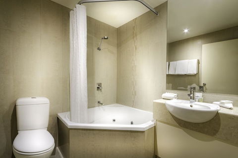 BEST WESTERN PLUS Travel Inn - Tourism Cairns 44