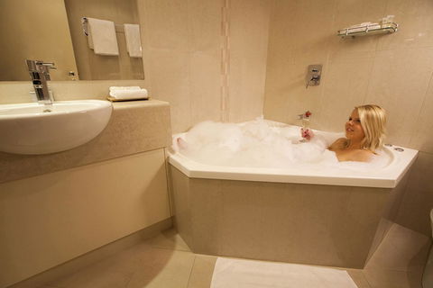 BEST WESTERN PLUS Travel Inn - Tourism Cairns 37