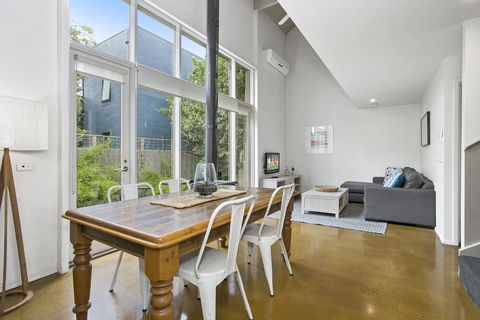 Terrace Lofts Apartments - Tourism Cairns 2
