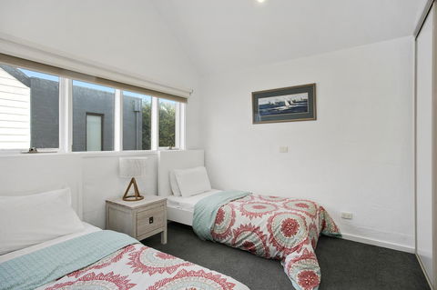 Terrace Lofts Apartments - Tourism Cairns 9