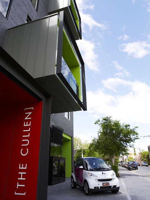 The Cullen Melbourne - Art Series - Tourism Cairns 0