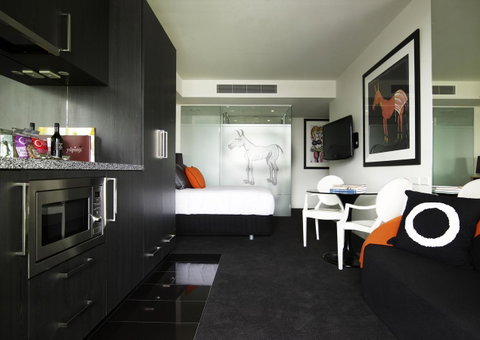 The Cullen Melbourne - Art Series - Tourism Cairns 17