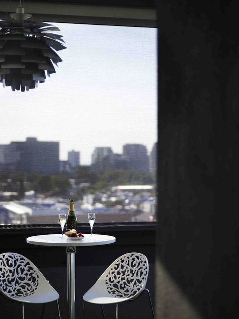 The Cullen Melbourne - Art Series - Tourism Cairns 40