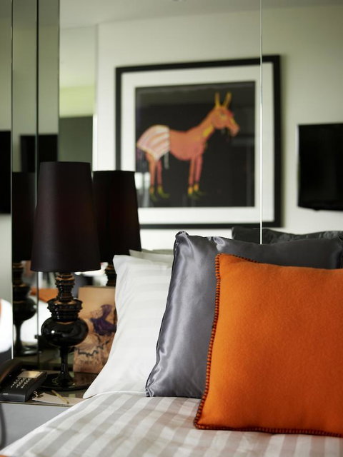 The Cullen Melbourne - Art Series - Tourism Cairns 8