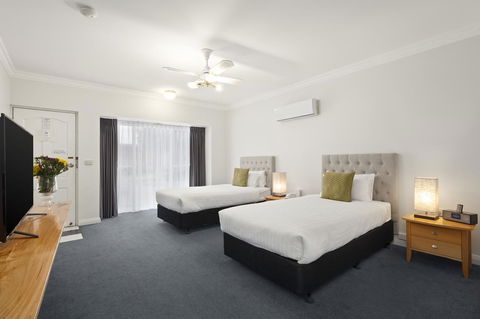 The International Motel Apollo Bay - Tourism Cairns 14