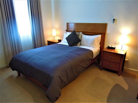 Plough Hotel - Tourism Cairns 6