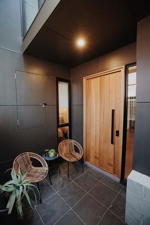 THE WAREHOUSE APARTMENTS - Tourism Cairns 5