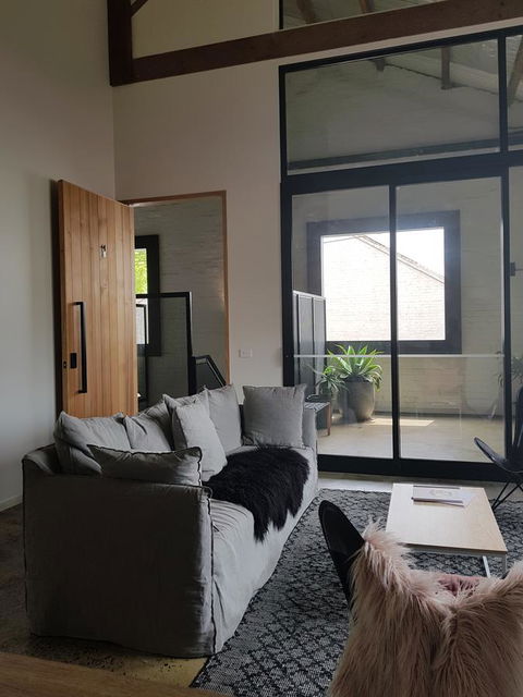 THE WAREHOUSE APARTMENTS - Tourism Cairns 1