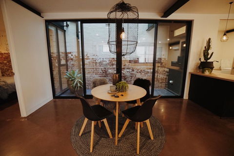 THE WAREHOUSE APARTMENTS - Tourism Cairns 7