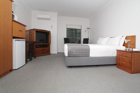 Quality Inn & Suites The Menzies - Tourism Cairns 4