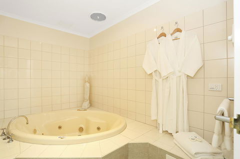 Quality Inn & Suites The Menzies - Tourism Cairns 35