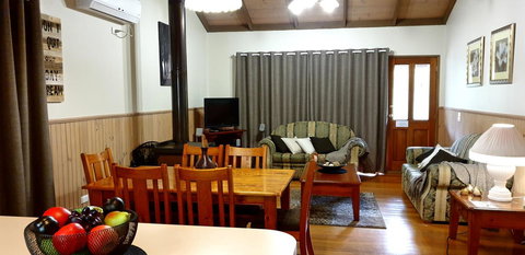 Day Dream Cottage - Tourism Cairns 8