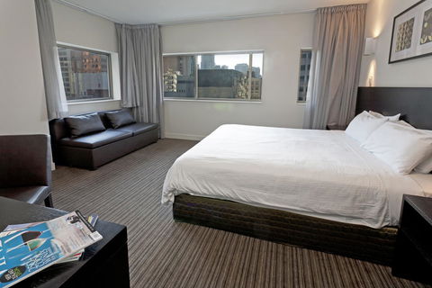 Causeway 353 Hotel - Tourism Cairns 34