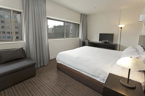 Causeway 353 Hotel - Tourism Cairns 7