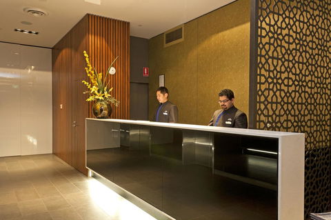 Causeway 353 Hotel - Tourism Cairns 1