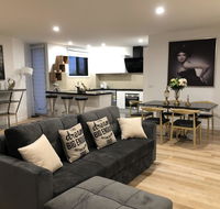 Apartments in Phillip Island Towers - Block C - Tourism Cairns