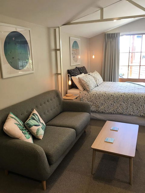 The Cosy Bungalow - Tourism Cairns 0