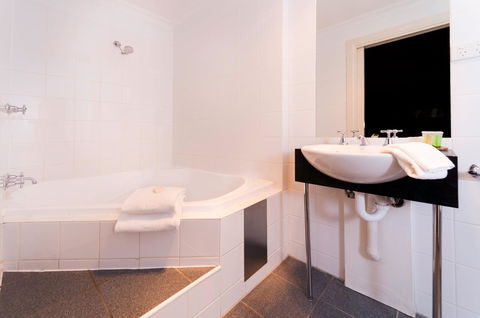 Athelstane House - Tourism Cairns 20