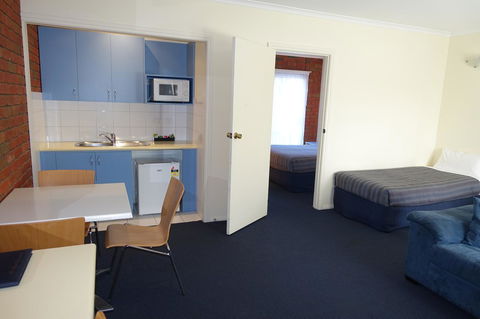 Torquay Tropicana Motel - Tourism Cairns 18
