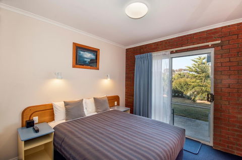 Torquay Tropicana Motel - Tourism Cairns 3