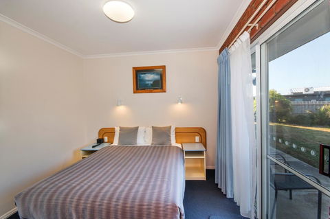 Torquay Tropicana Motel - Tourism Cairns 20