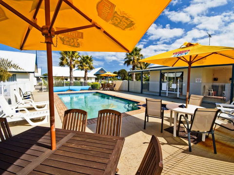 Torquay Tropicana Motel - Tourism Cairns 0