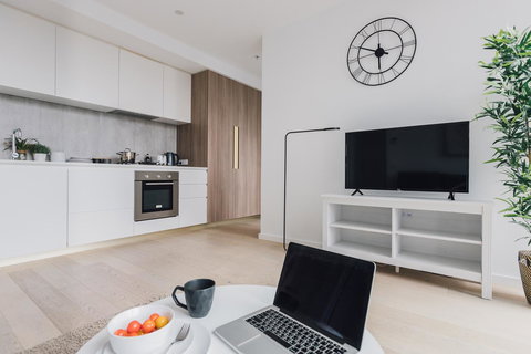 Cosmo Central Hotel Apartment - Tourism Cairns 24