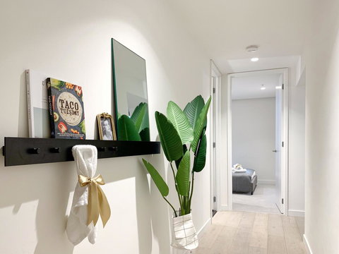 Cosmo Central Hotel Apartment - Tourism Cairns 2