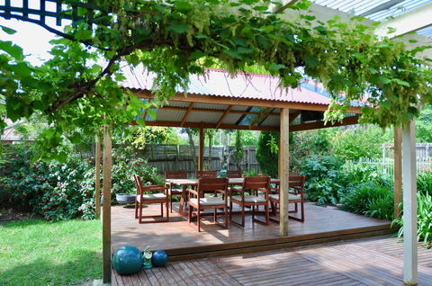 Crimea Retreat - Tourism Cairns 14