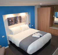 Tropicana Motor Inn - Tourism Cairns