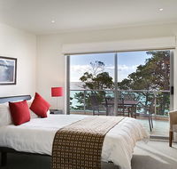 Waves Apartments - Tourism Cairns
