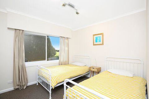 The Hill House - Tourism Cairns 3