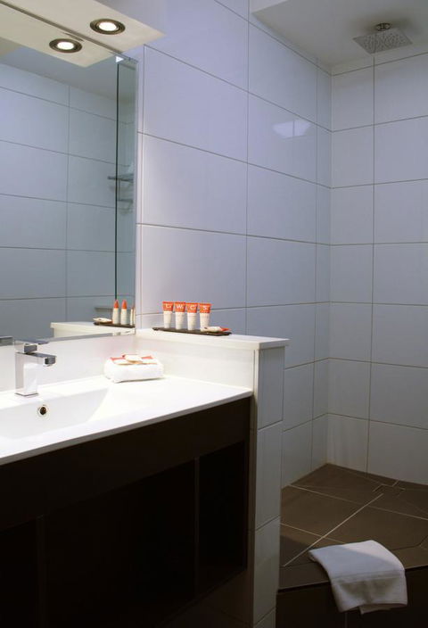 Hotel Grand Chancellor Melbourne - Tourism Cairns 10
