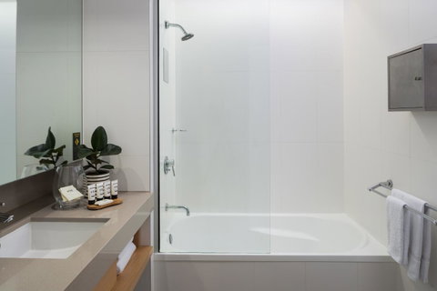 Atura Dandenong - Tourism Cairns 9