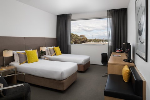 Atura Dandenong - Tourism Cairns 2