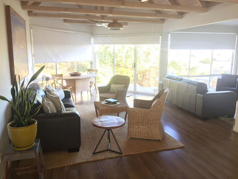 47 Baker Street - Tourism Cairns 1