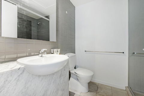 ULTIQA Little Collins (located At The Hero Apartment Building) - Tourism Cairns 20