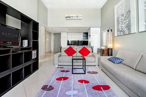 ULTIQA Little Collins (located At The Hero Apartment Building) - Tourism Cairns 4