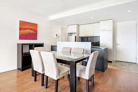 ULTIQA Little Collins (located At The Hero Apartment Building) - Tourism Cairns 17