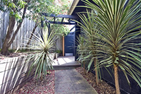 Lornebeach Apartments - Tourism Cairns 39