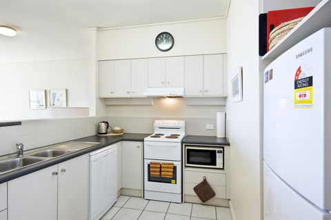 Lornebeach Apartments - Tourism Cairns 34