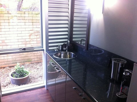 The Olive Tree Motel - Tourism Cairns 9