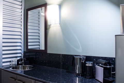 The Olive Tree Motel - Tourism Cairns 13