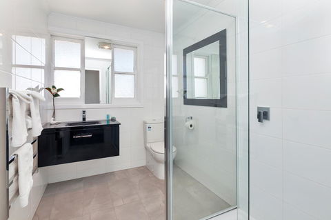 Lake Wendouree Luxury Apartments - Tourism Cairns 13